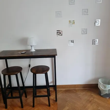 Dock Bay Hostello * ترييستي