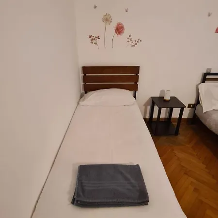 Dock Bay Lodge Hostello Trieste